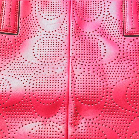 Coach, NWOT, Signature Stripe Perforated Carryall, Watermelon Pink 🍉 - Picture 11 of 12